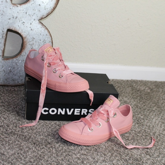 Women's Chuck Taylor Big Eyelets Ox Casual Sneaker Women's Chuck Taylor Big Eyelets Ox Casual Sneaker